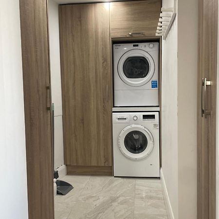 The Meadows Hideaway Apartment ดูลิน ภายนอก รูปภาพ